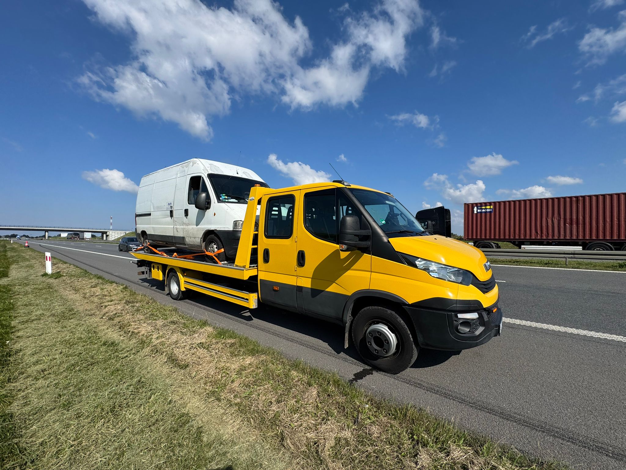 Pomoc drogowa Półtorak24